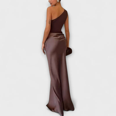 Robe Maxi Plissée Élégante à Une Épaule
